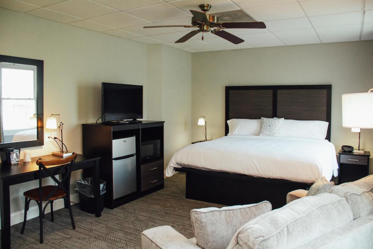 Country Squire Inn And Suites New Holland Ngoại thất bức ảnh