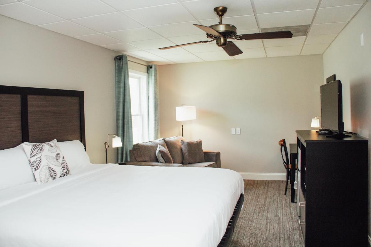 Country Squire Inn And Suites New Holland Ngoại thất bức ảnh